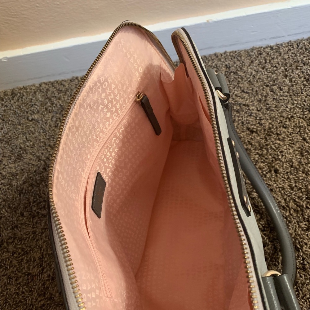 Kate Spade purse - Picture 4 of 5